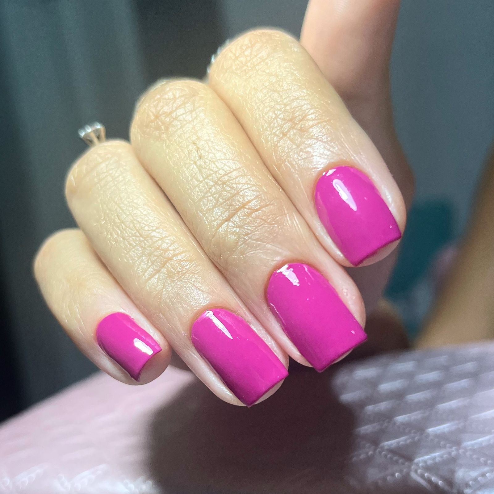 Unhas rosas